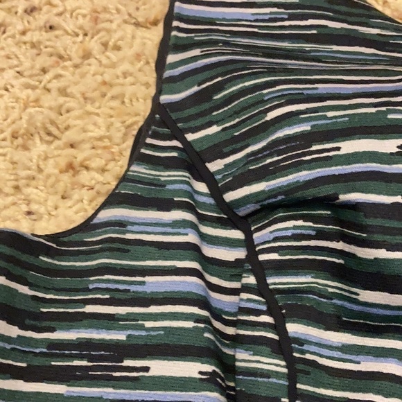 The limited abstract print shift dress - Picture 3 of 4